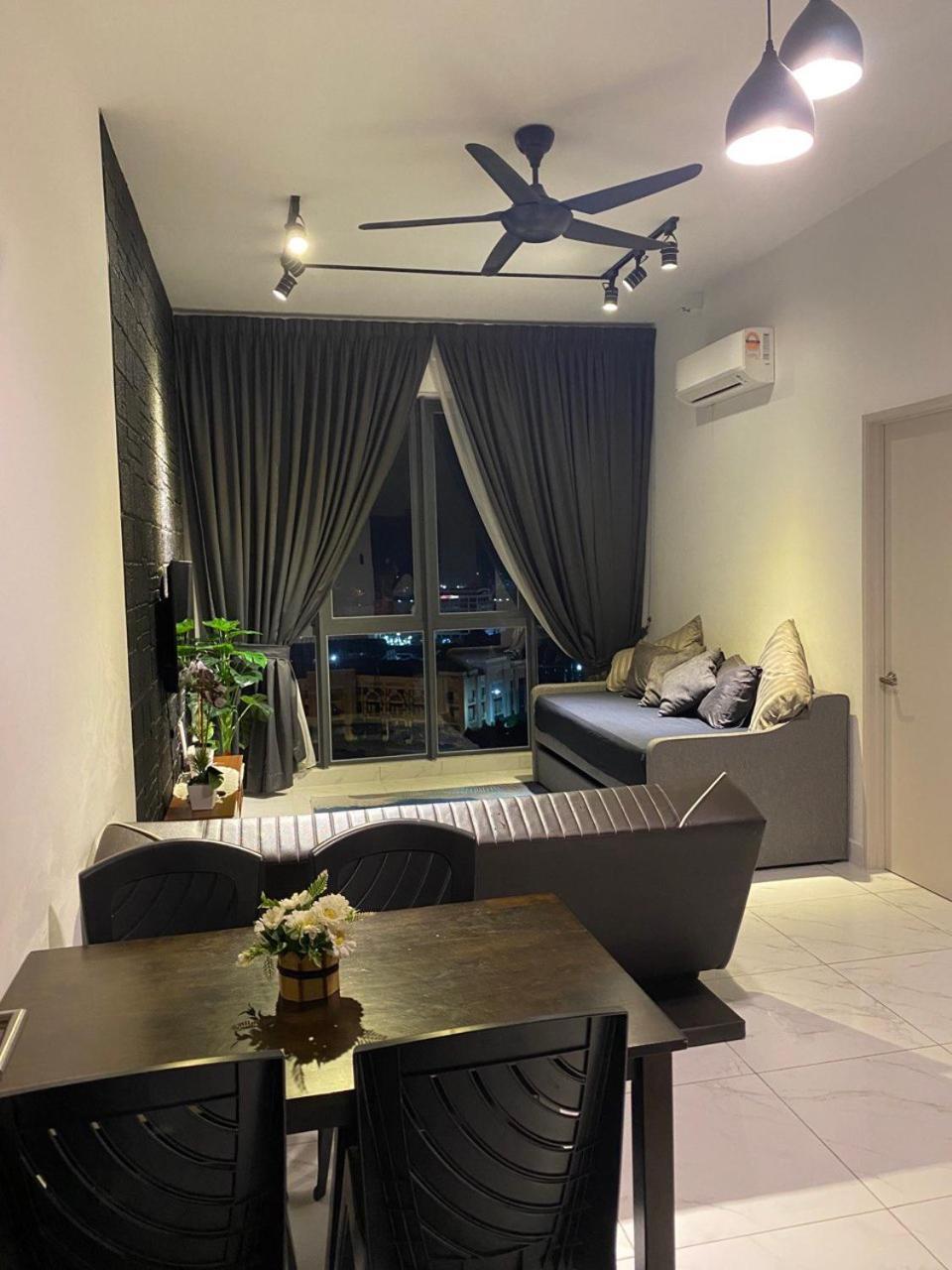 Niks Troika Homestay Kota Bharu Esterno foto